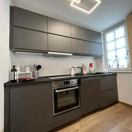 Apartment Family House *