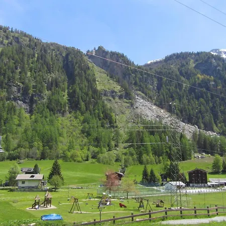 Family House Lejlighed