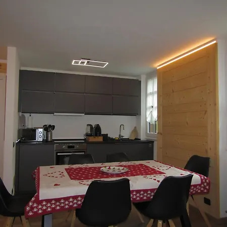 Family House Apartment Formazza