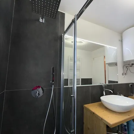 Family House Lejlighed